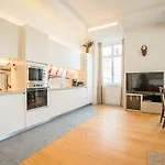 Apartamento Spacious & Bright In Cais Sodre Lisboa