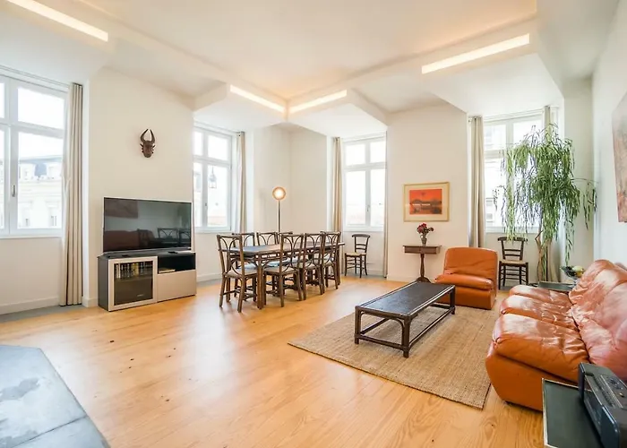Апартаменты Spacious & Bright In Cais Sodre *
