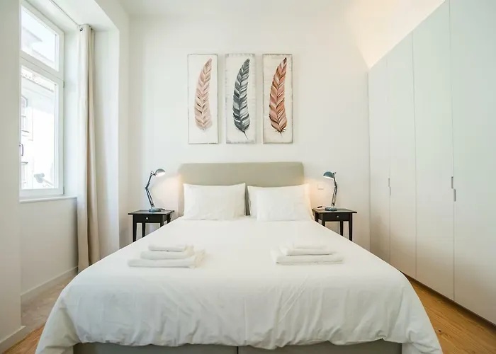 Spacious & Bright In Cais Sodre Апартаменты Лиссабон