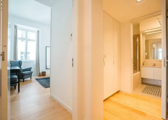 Spacious & Bright In Cais Sodre Апартаменты Лиссабон