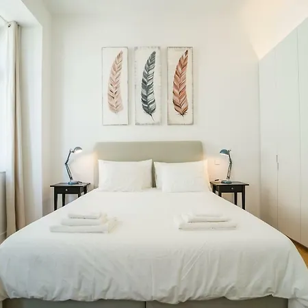 Spacious & Bright In Cais Sodre Apartman Lisboa