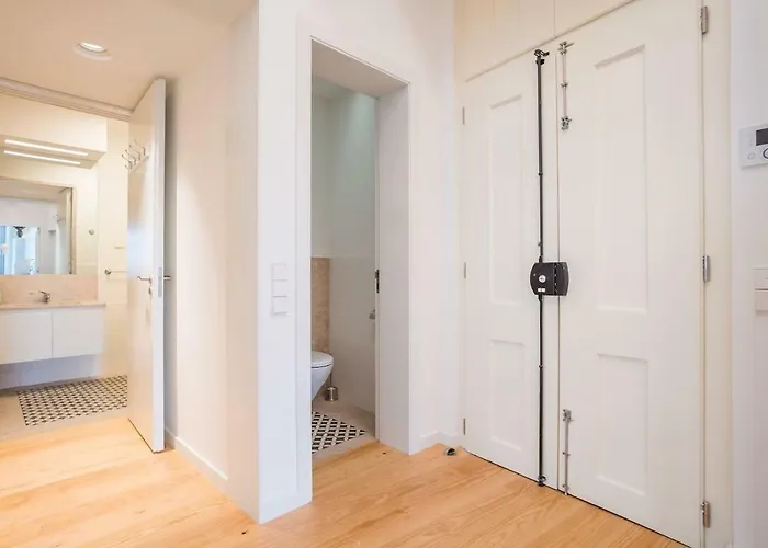 Apartment Spacious & Bright In Cais Sodre *